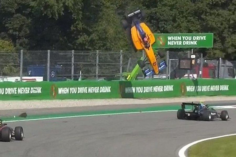 F3 Monza Alex Peroni crash