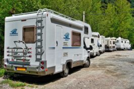 7 Factors to Consider Before Buying a Motorhome