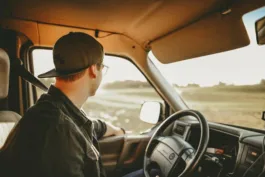 Life as a Trucker: 6 Apps You Need in Your Life